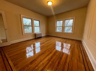 214-35 93rd Ave #2EE, Queens Village, NY 11428