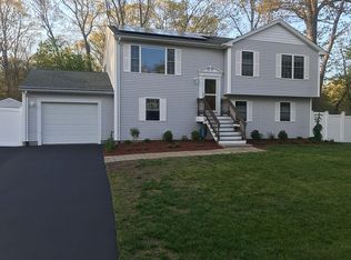 65 Boylston St, Warwick, RI 02889