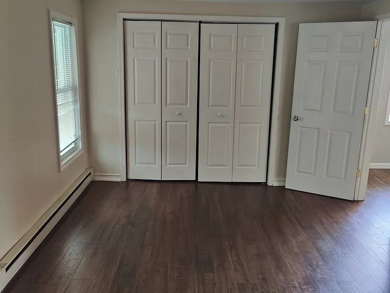 1172 Wyoming Ave #FRONT UPSTAIRS — Photo 32