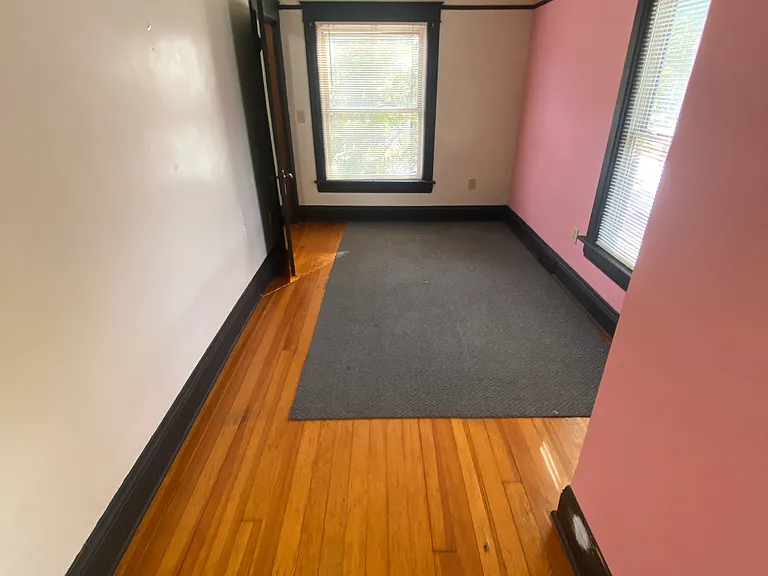 920 E St — Photo 20