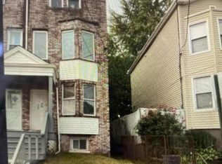 906 A Grove St, Elizabeth, NJ 07202