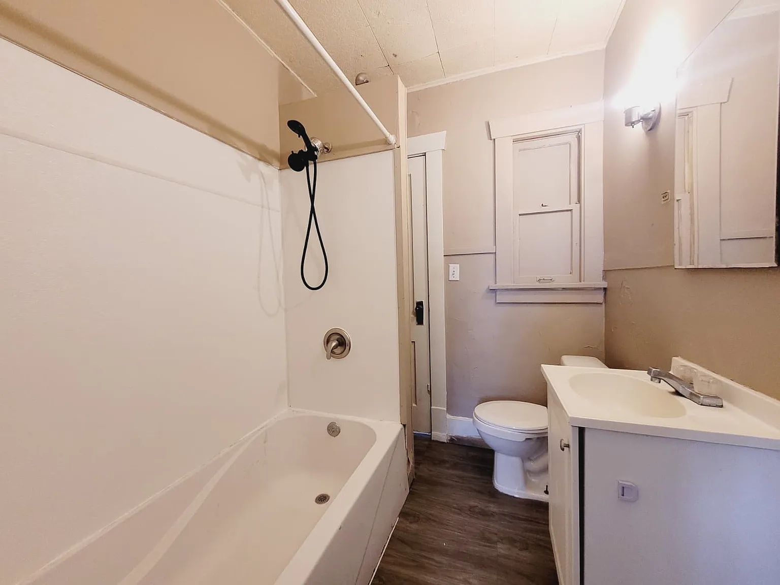 1 bed, $745 — Photo 3