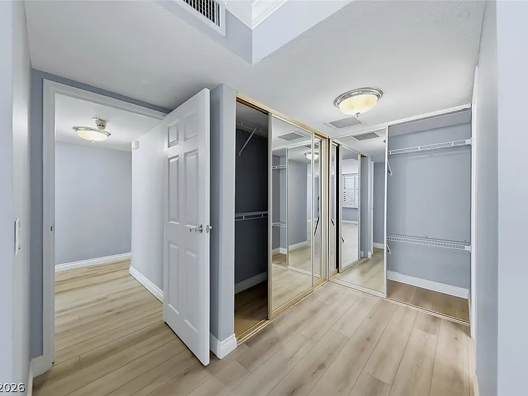 205 E Harmon Ave #405 — Photo 19