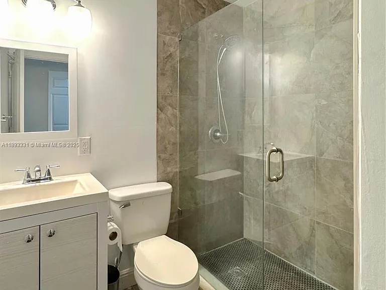 120 NE 9th Ave #120A — Photo 9
