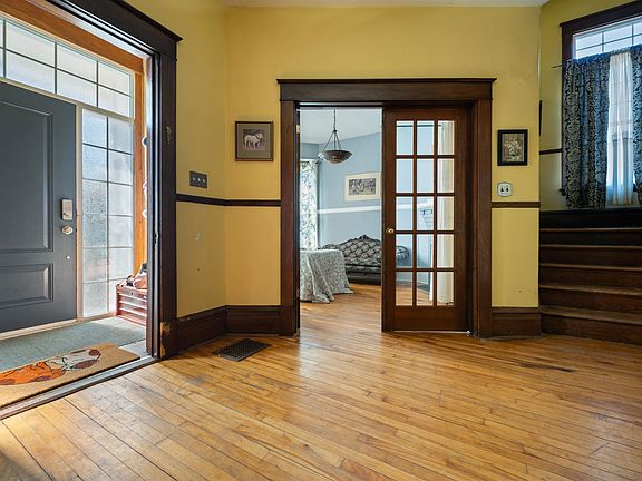3rd image of 40 Clifford St