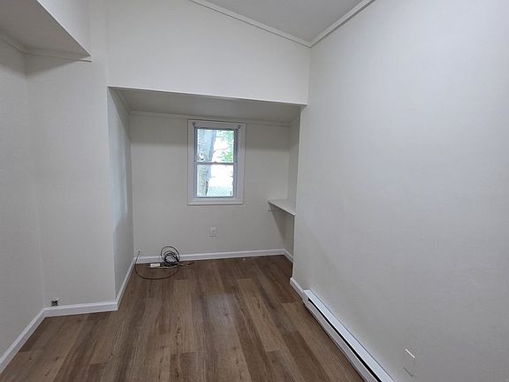 5th image of 99 Tower St Floor 2