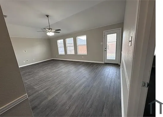 921 Bowie Dr — Photo 11