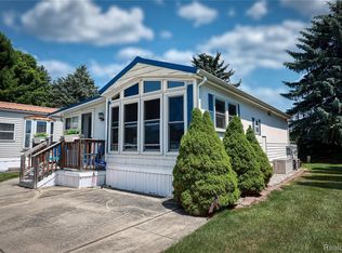 5211 Ben Franklin Dr, Lexington, MI 48450