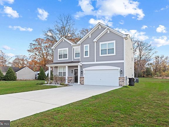 2nd image of 403 Twin Creeks Dr
