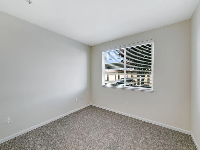 Luxe Ripon Apartments — Photo 27