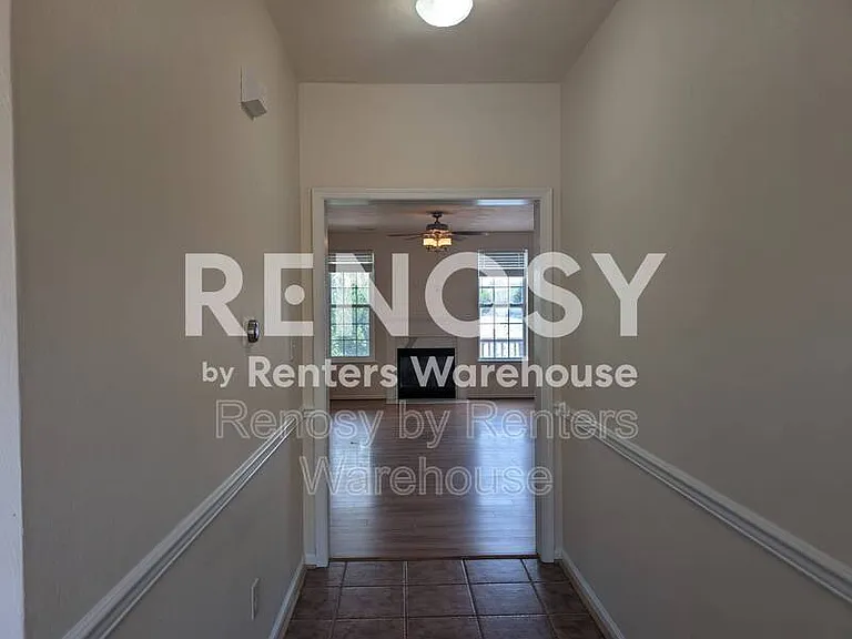 5520 Summer Cres — Photo 4