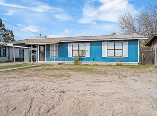 804 E 7th St, Del Rio, TX 78840