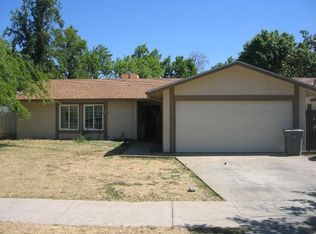1211 E 27th St, Merced, CA 95340
