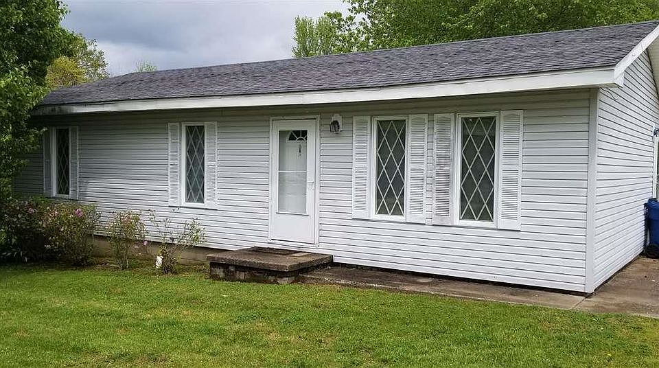 1st image of 34 Linda Cir