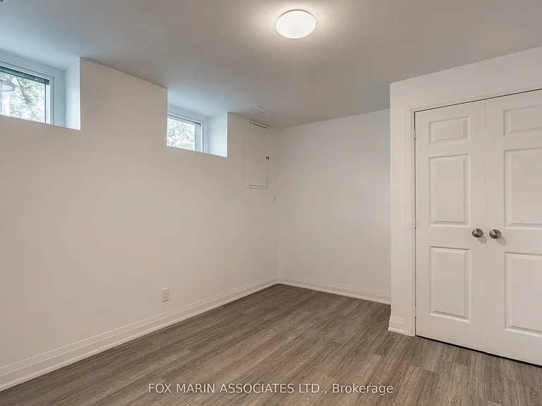 334 Shaw St #LOWER — Photo 20