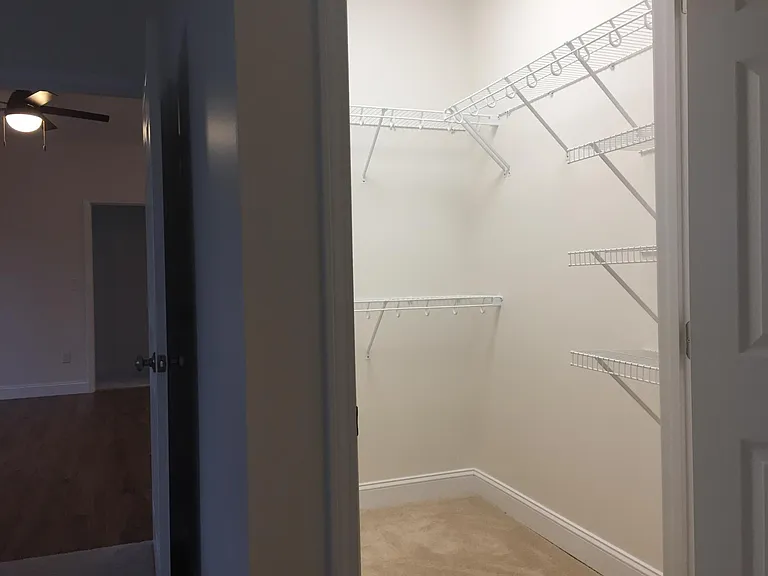 505 Olympic Ln — Photo 10