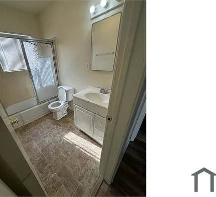 2 bed, 900 sqft, $2,349 — Photo 3
