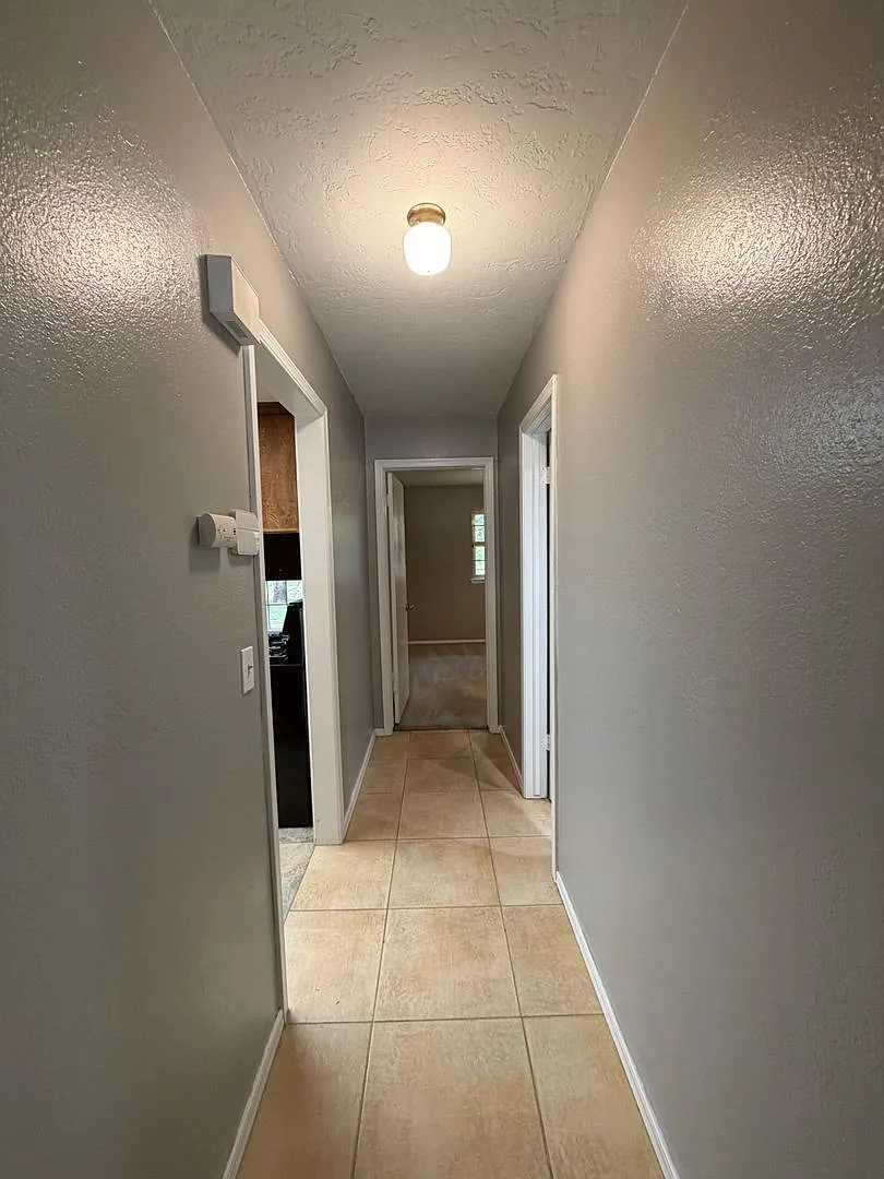 Newly Updated - Granite Counters - 4 Bd/3 Ba - Spacious — Photo 3