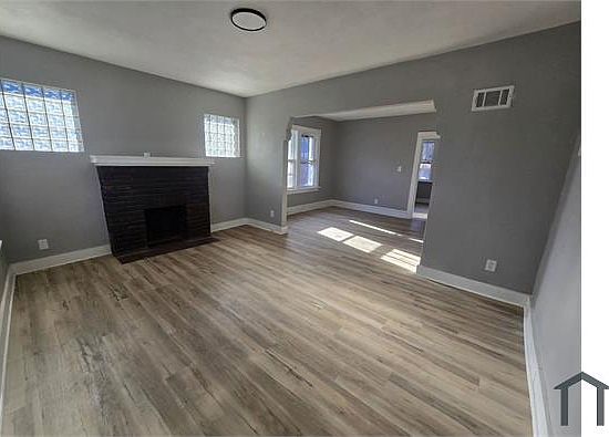 4th image of 3503 West Pl
