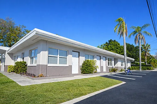 Ruby Apartments- Sabal Photo 1