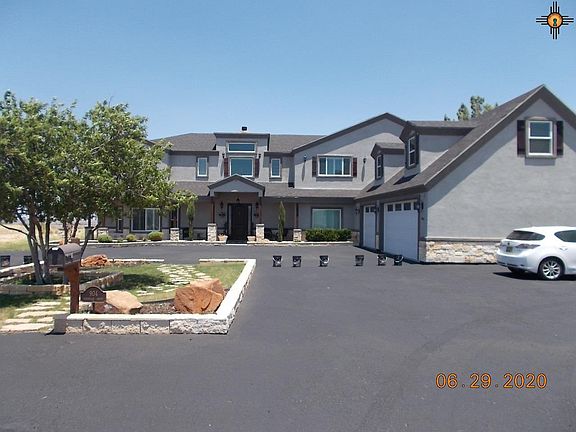 5th image of 904 Fountain Dr