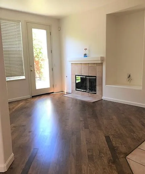 1073 McKay Dr — Photo 13
