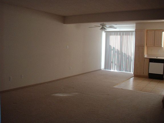 4th image of 1287 NW Phelps Ct