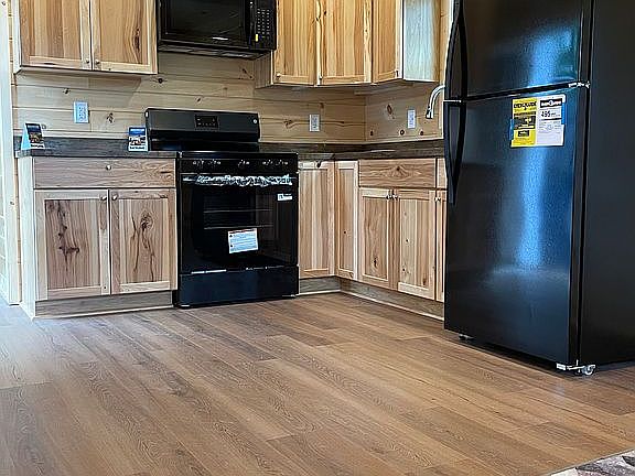 3rd image of 20943 Eden Dr