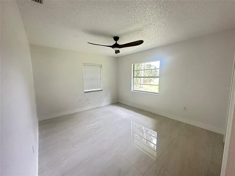 25527 Antler St — Photo 9