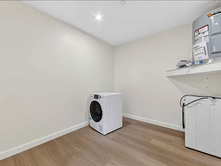 225 E 134th St #5C — Photo 10