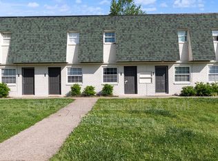 302 Spring St APT 16, Dickson, TN 37055