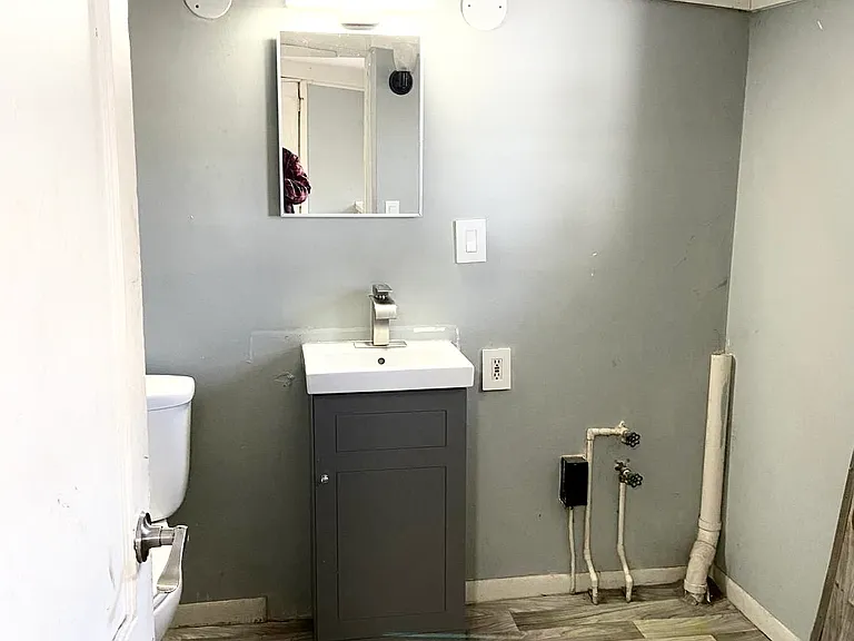 4127 Coggins Ave — Photo 4
