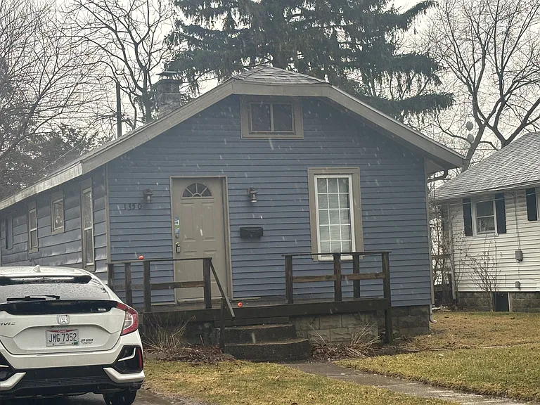 1350 Abbott Ave — Photo 1