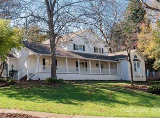 409 44th Avenue Dr NW, Hickory, NC 28601