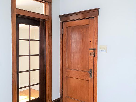 4th image of 1842 W Waveland Ave #2