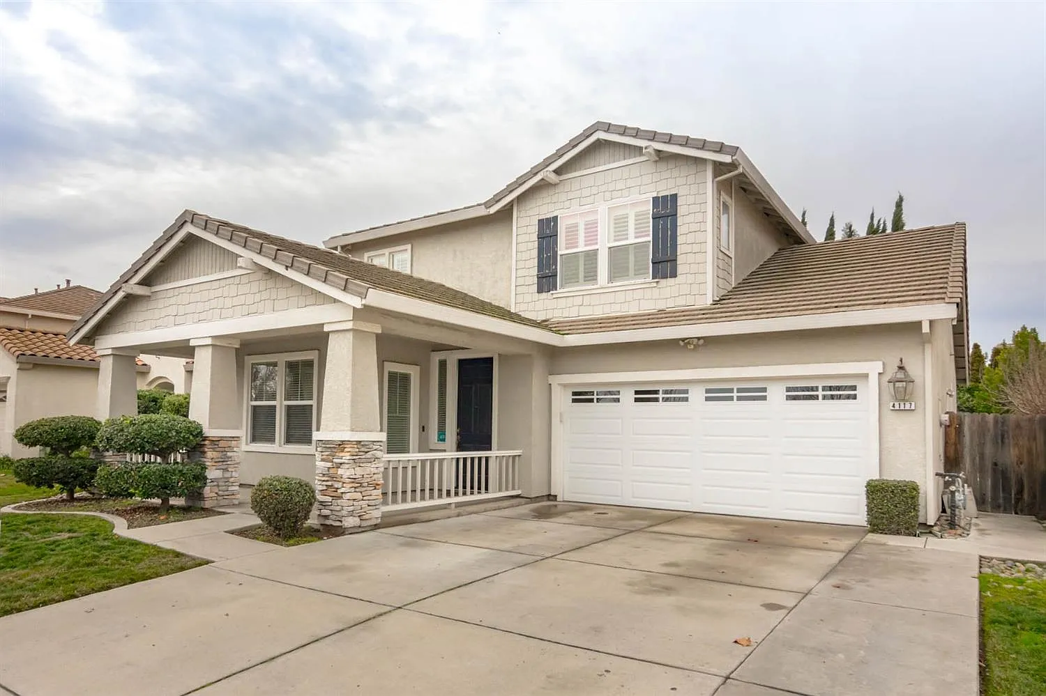 4117 Highlights Way photo 1