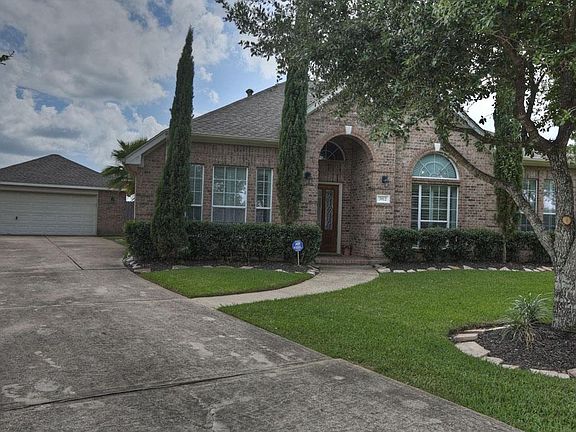 5th image of 3912 Canyon Lake Dr