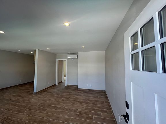 2nd image of 20301 Cohasset St APT 3