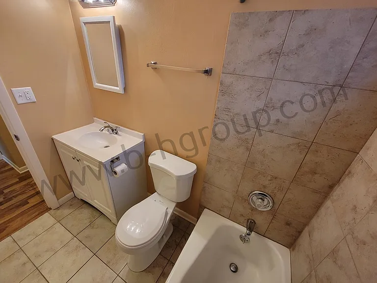 Countryside Apartments B6 — Photo 16