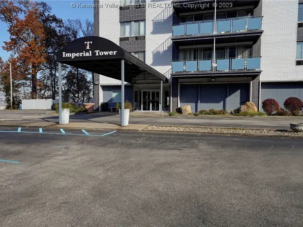 1800 Roundhill Rd APT 706, Charleston, WV 25314