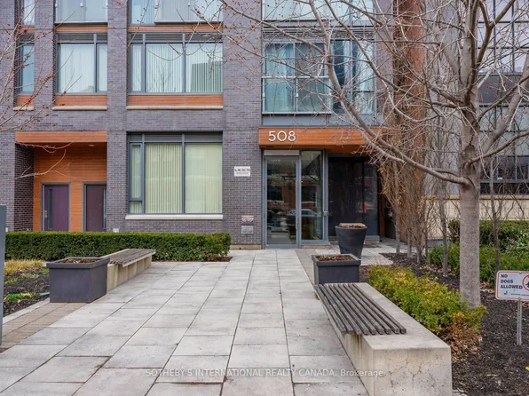508 Wellington St W #901, Toronto, ON M5V 0K8
