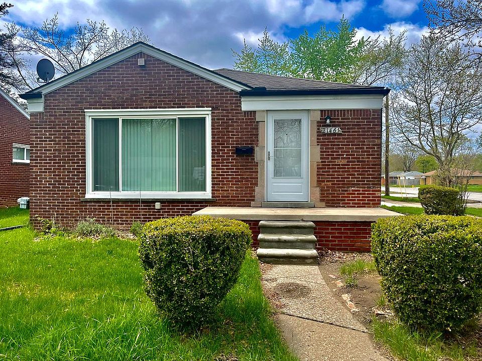 1st image of 21461 Westhampton Ave