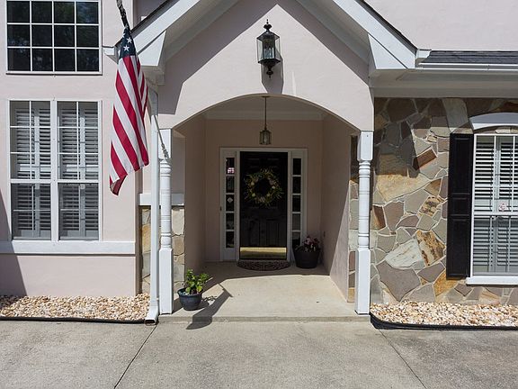 2nd image of 2250 Emerald Dr #25
