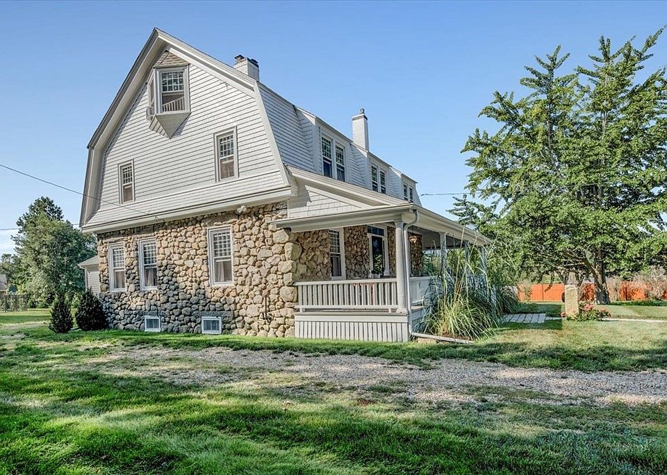 226 Robinson Rd, MA 02743 Zillow