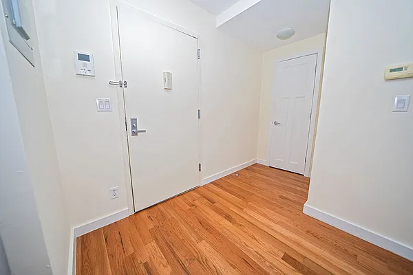 Rented by Level Group | media 33