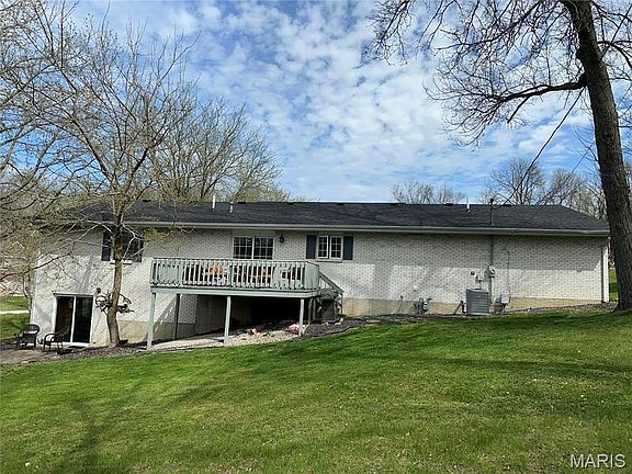3rd image of 4118 Windmere Dr