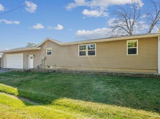 401 Brush Ave, Urbana, IA 52345