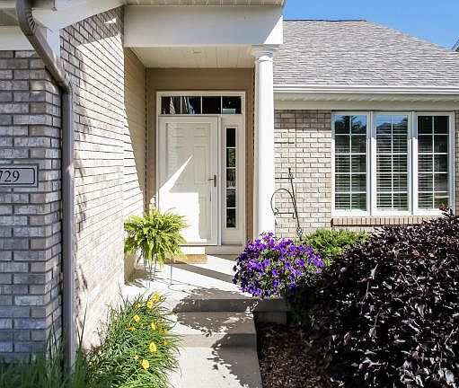 3rd image of 6729 Gracepoint Dr SE #2