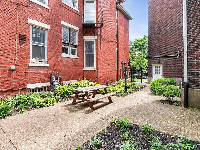 403 W Bloom St #5 — Photo 21