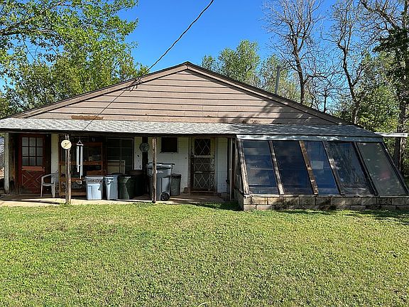 4th image of 5800 NW 61st St